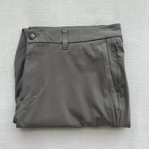 Lululemon Commission Pants Slim-Fit 32”L Size 38 - Warpstreme* OLIVE